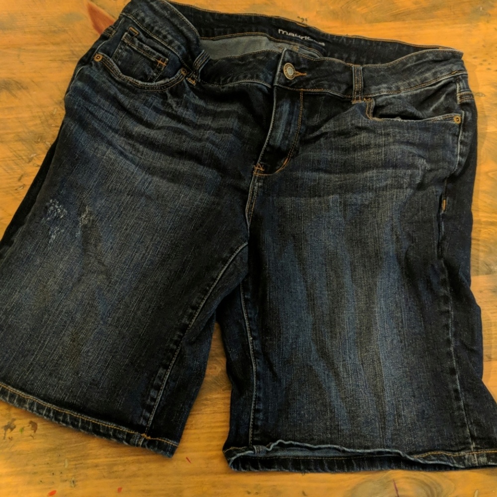 Maurice's denim knee-length shorts